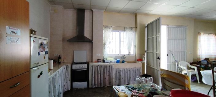 Image No.9-2 Bed Property for sale