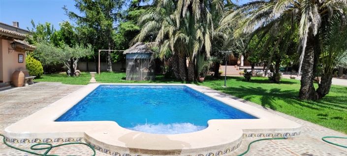 Image No.4-6 Bed Villa for sale