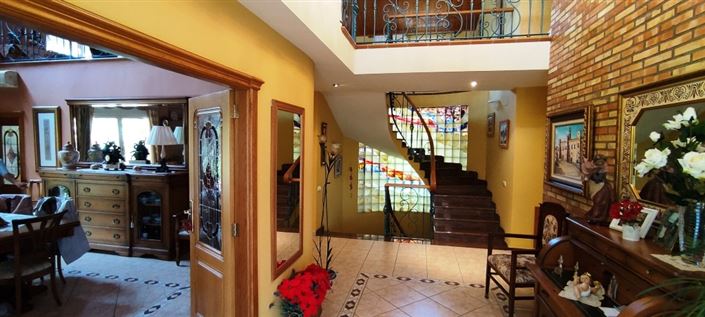 Image No.8-6 Bed Villa for sale