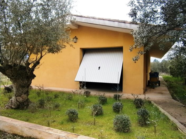 Image No.4-1 Bed Country House for sale