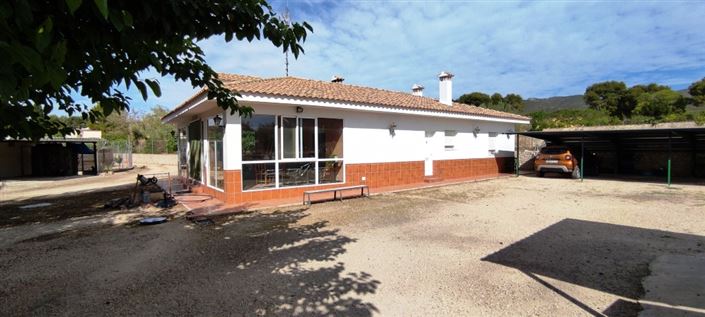 Image No.2-3 Bed Country House for sale