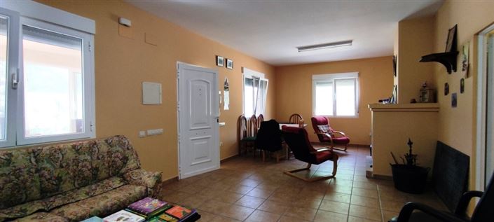 Image No.8-3 Bed Country House for sale