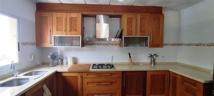 Image No.10-5 Bed Country House for sale