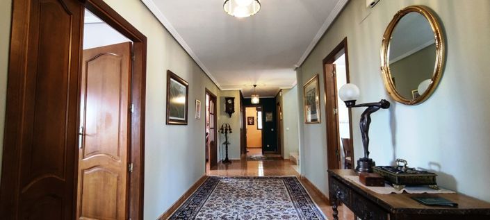 Image No.4-5 Bed Villa for sale