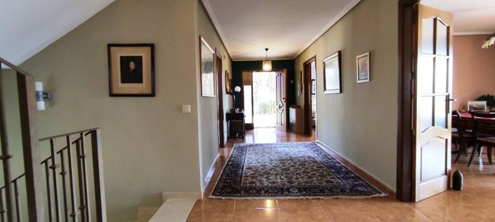 Image No.5-5 Bed Villa for sale