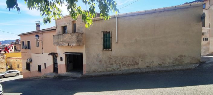 Image No.1-4 Bed Apartment for sale