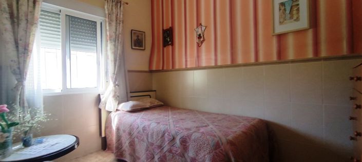 Image No.5-8 Bed Townhouse for sale