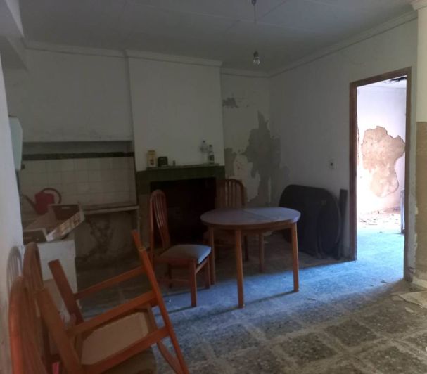 Image No.2-1 Bed Townhouse for sale