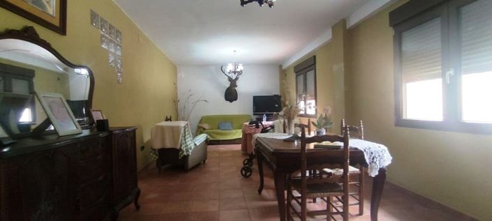 Image No.4-7 Bed Country House for sale