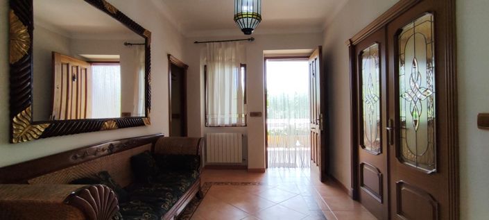 Image No.6-7 Bed Villa for sale