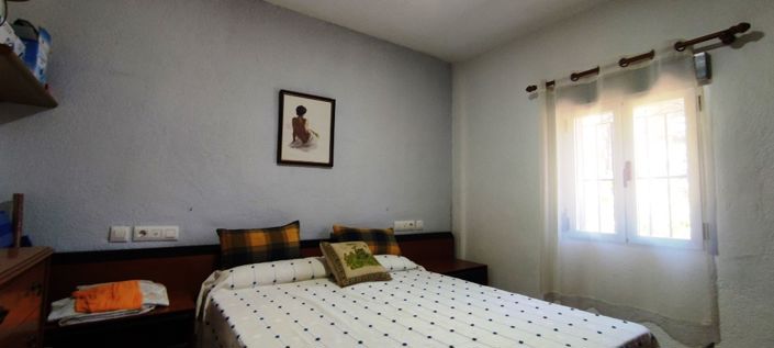 Image No.9-3 Bed Country House for sale