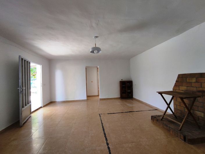 Image No.8-4 Bed Country House for sale