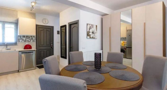 Image No.7-3 Bed Property for sale