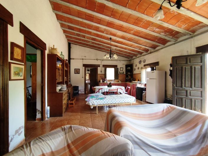 Image No.6-2 Bed Country House for sale