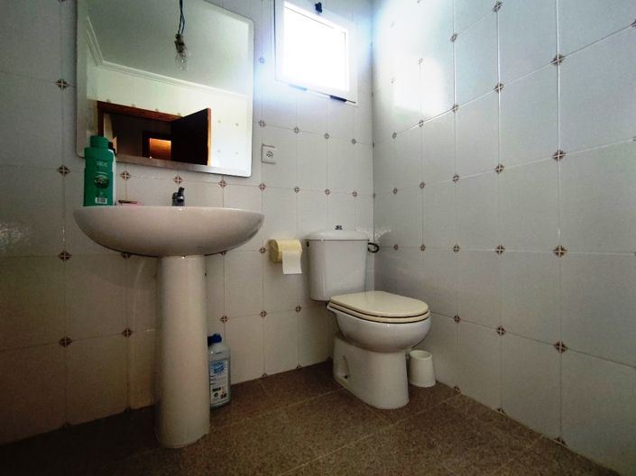 Image No.9-2 Bed Country House for sale