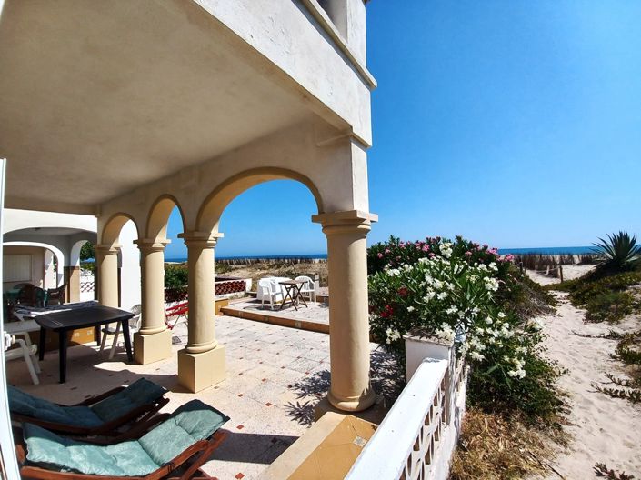 Image No.1-3 Bed Villa for sale