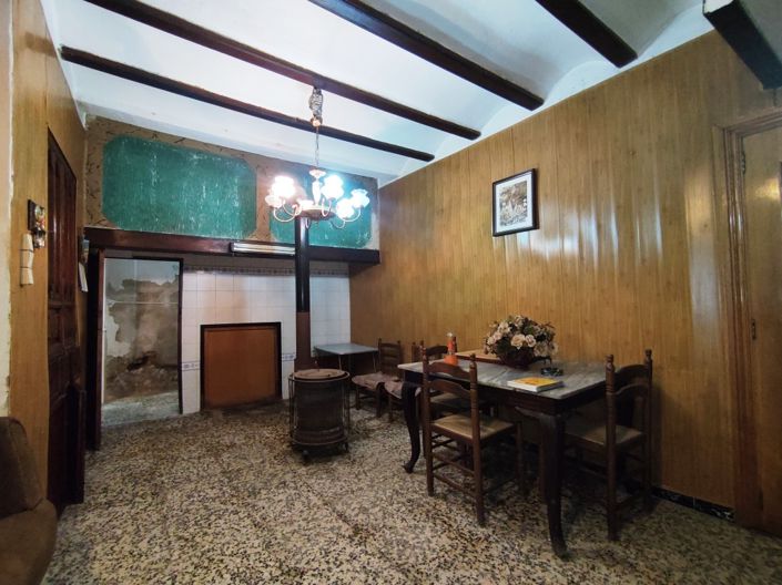 Image No.5-7 Bed Townhouse for sale