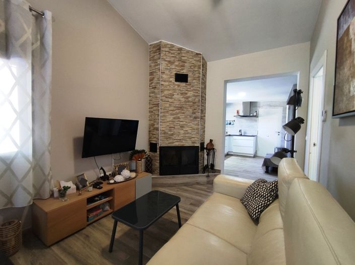 Image No.9-2 Bed Country House for sale