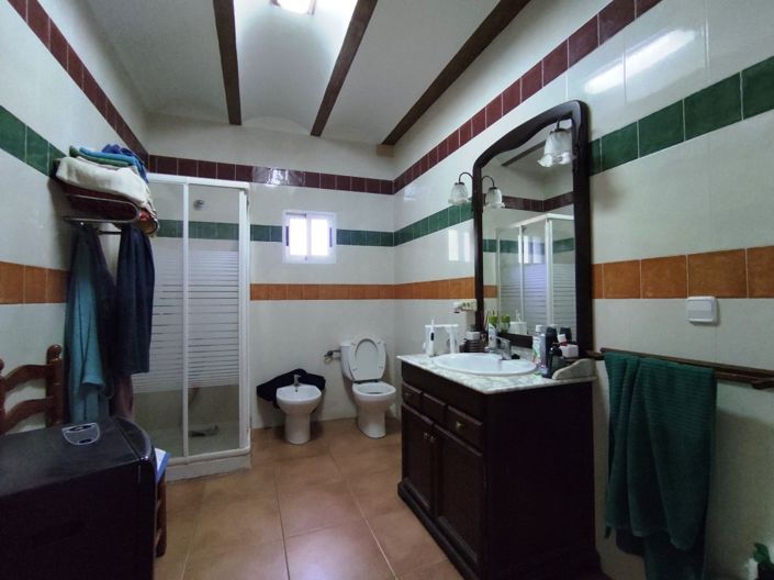 Image No.9-4 Bed Country House for sale