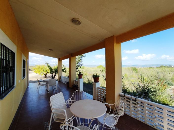 Image No.2-2 Bed Country House for sale