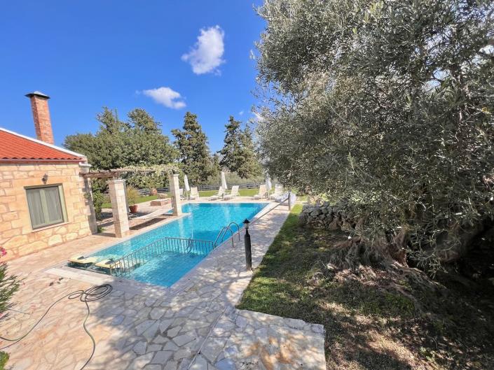 Image No.26-4 Bed Villa for sale