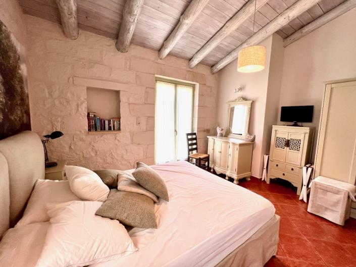 Image No.11-4 Bed Villa for sale