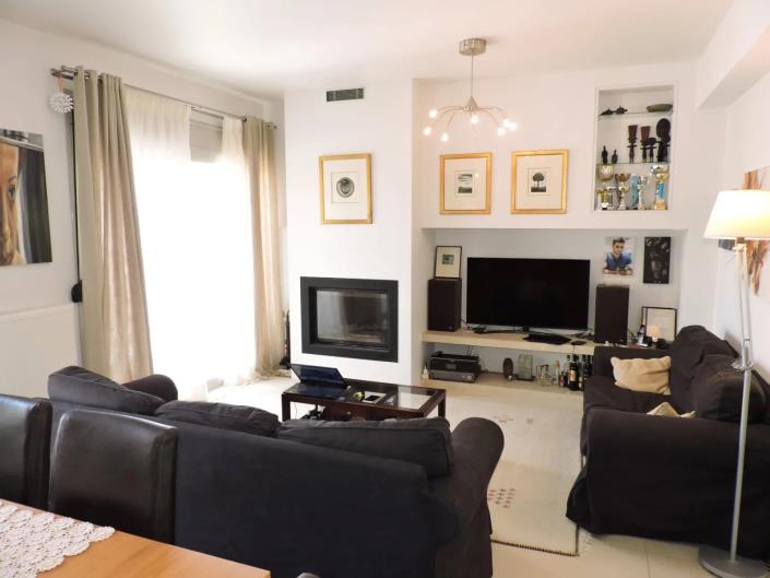 Image No.3-4 Bed Maisonette for sale