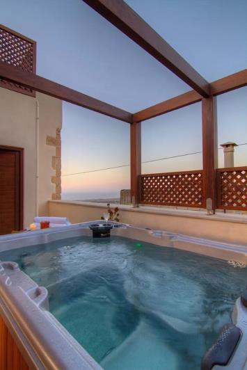 Image No.10-3 Bed House for sale