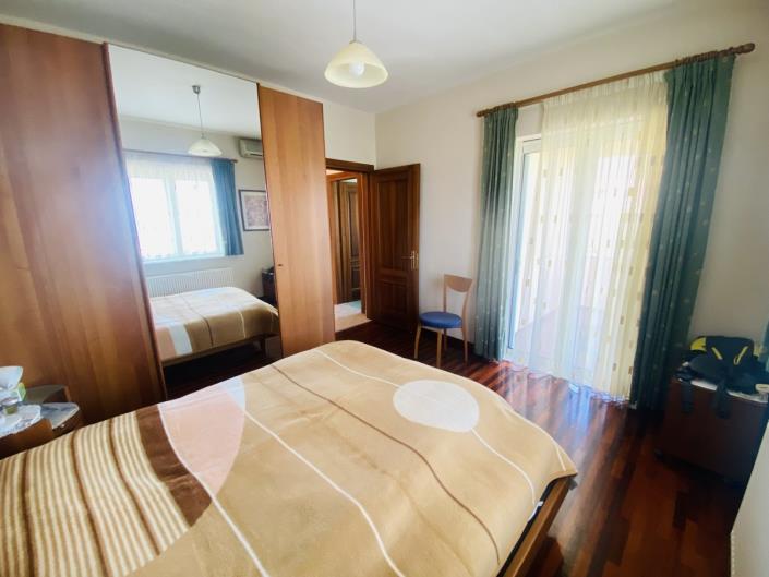 Image No.33-4 Bed House for sale