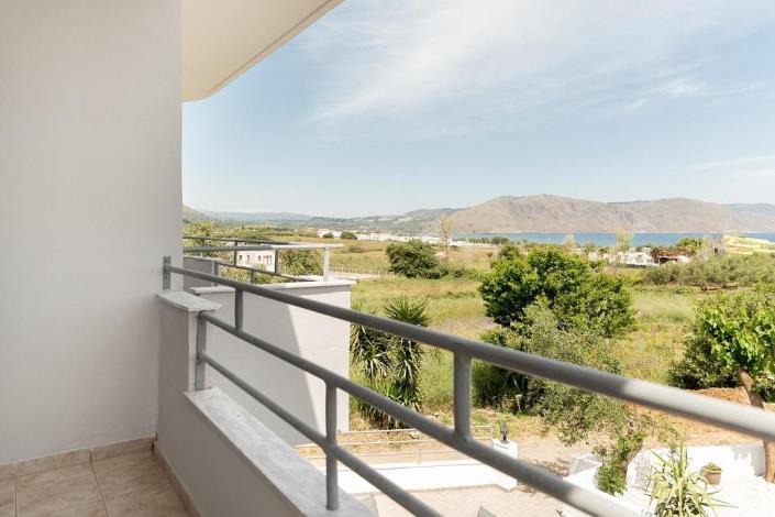 Image No.9-3 Bed Maisonette for sale