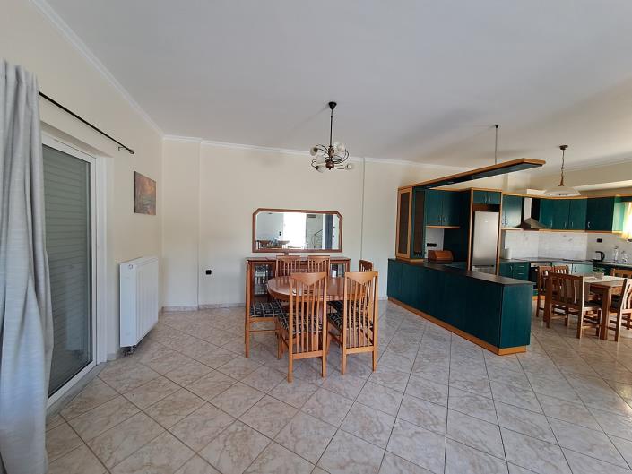 Image No.35-3 Bed Maisonette for sale