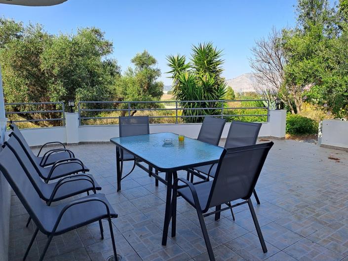 Image No.45-3 Bed Maisonette for sale