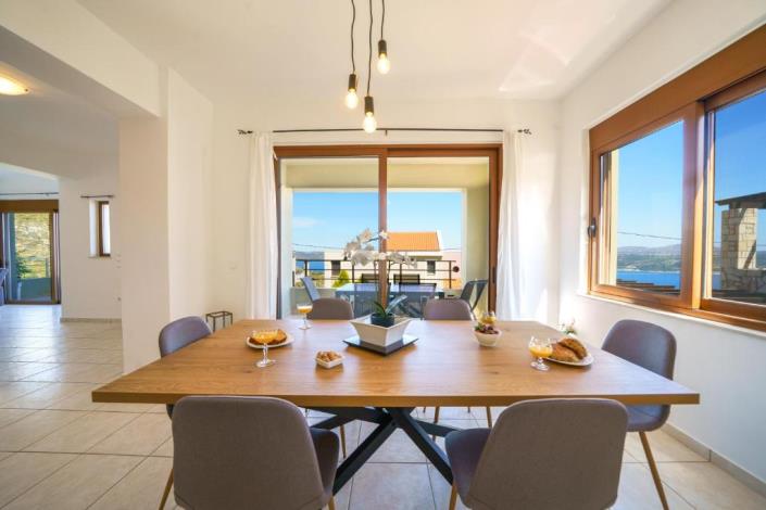 Image No.20-5 Bed Villa for sale