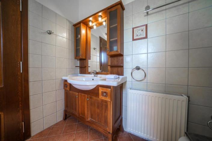 Image No.28-5 Bed Villa for sale