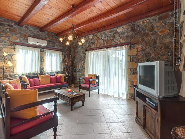 Image No.11-8 Bed Villa for sale