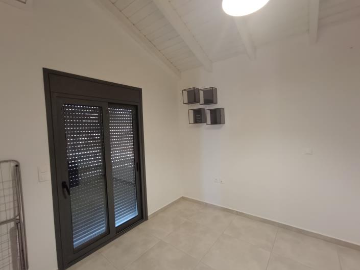 Image No.6-2 Bed House/Villa for sale