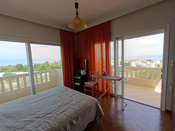 Image No.4-4 Bed Maisonette for sale