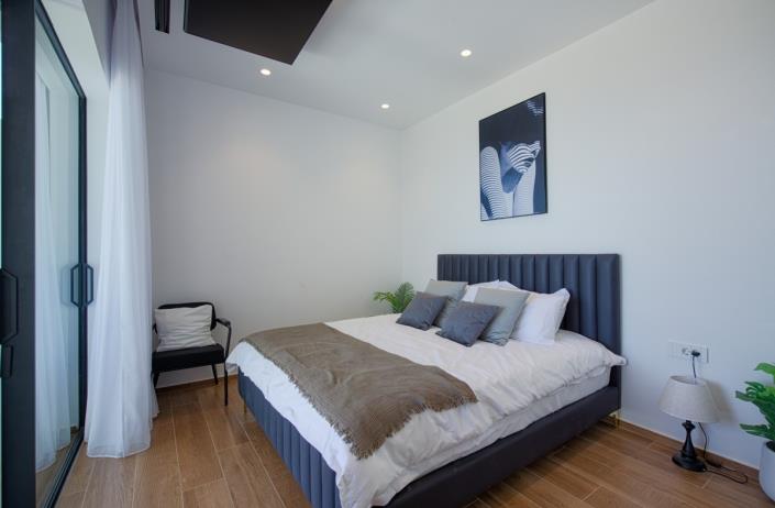 Image No.12-4 Bed Villa for sale