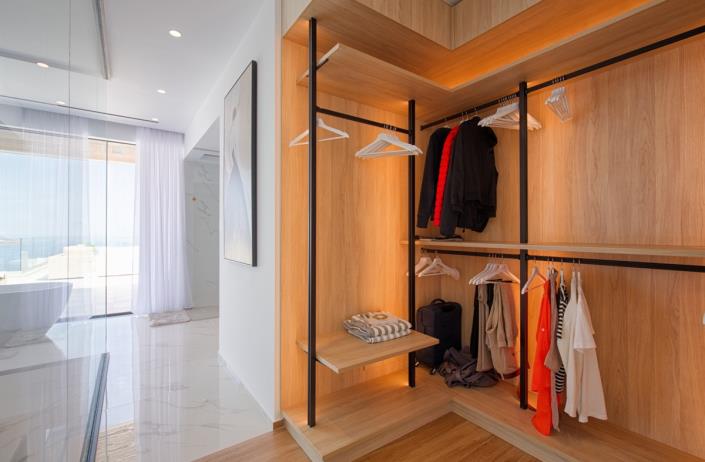 Image No.25-4 Bed Villa for sale