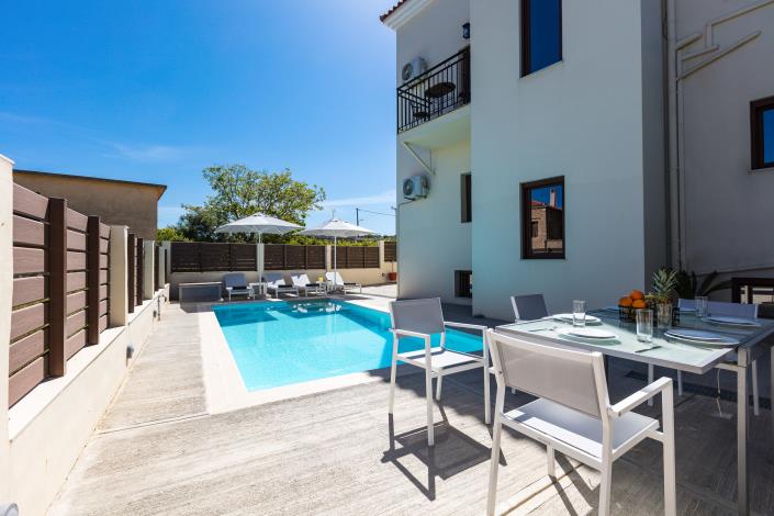 Image No.9-4 Bed Villa for sale