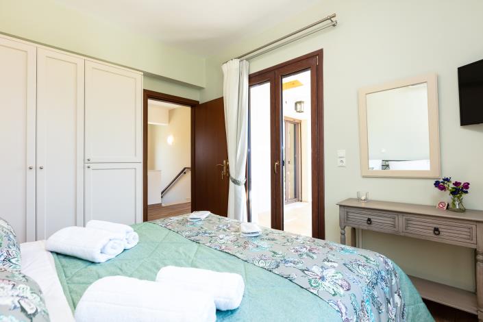 Image No.12-4 Bed Villa for sale