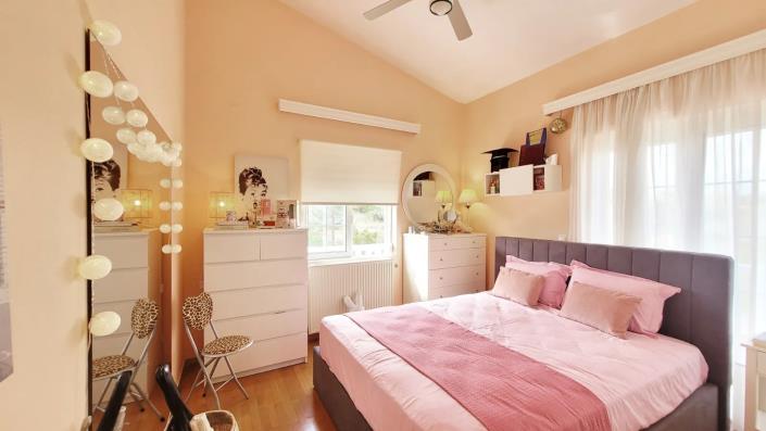 Image No.5-4 Bed Villa for sale