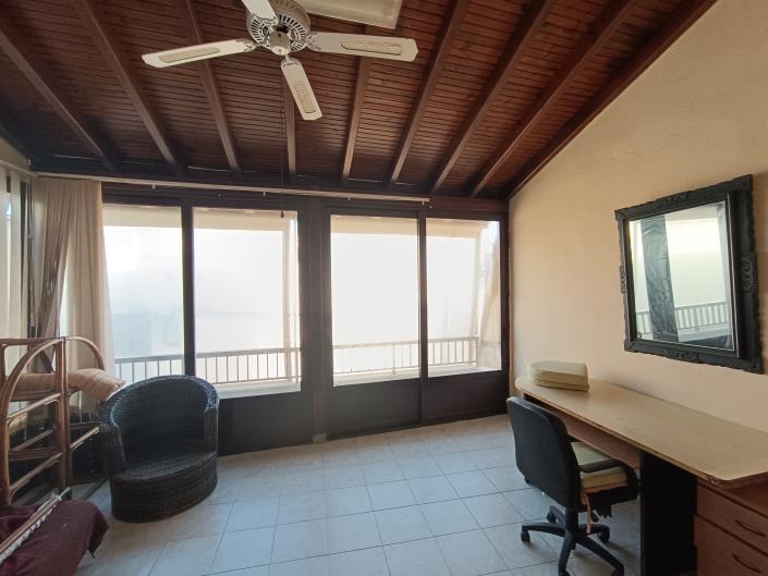 Image No.7-4 Bed House for sale