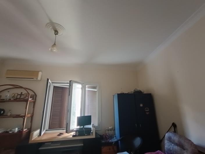 Image No.18-4 Bed House for sale