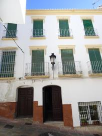 9 Bed Townhouse for sale