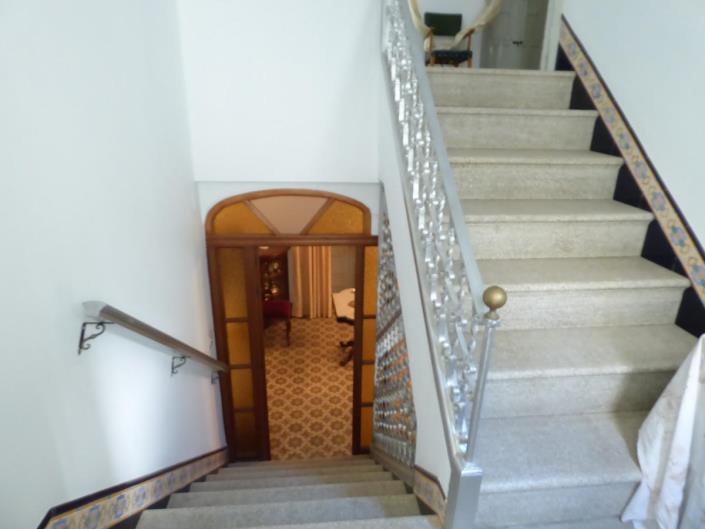 Image No.7-9 Bed Townhouse for sale