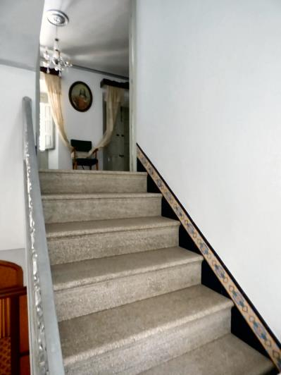 Image No.13-9 Bed Townhouse for sale