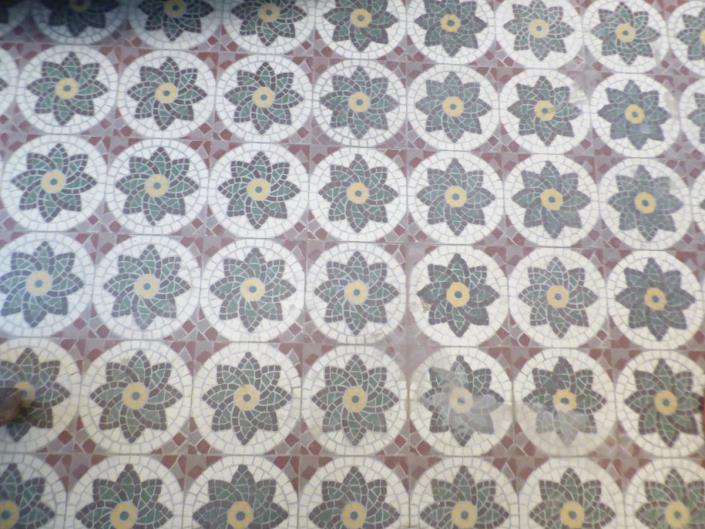 Image No.23-9 Bed Townhouse for sale