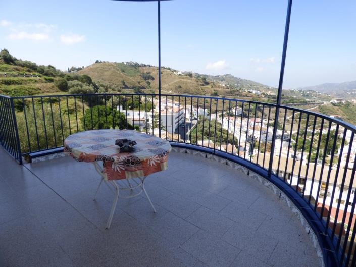 Image No.19-3 Bed Villa for sale