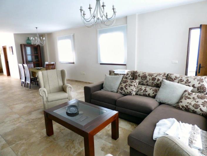 Image No.10-3 Bed Townhouse for sale